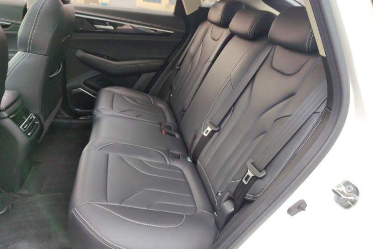 Used CHANGAN CS85 COUPE 2019 2.0T Automatic Luxury Edition China VI Standard Left Rear Seat