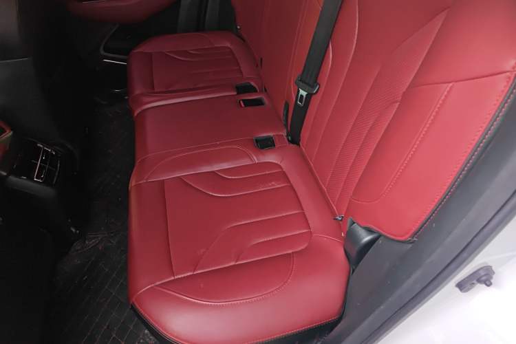 Used CHANGAN CS85 COUPE 2019 2.0T Automatic Luxury Edition China VI Standard Left Rear Seat