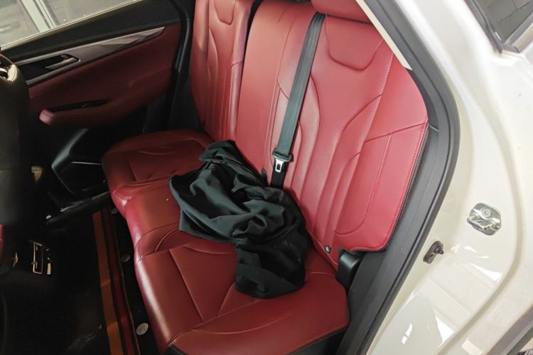 Used CHANGAN CS85 COUPE 2019 1.5T DCT Dynamic Version China VI Standard Left Rear Seat