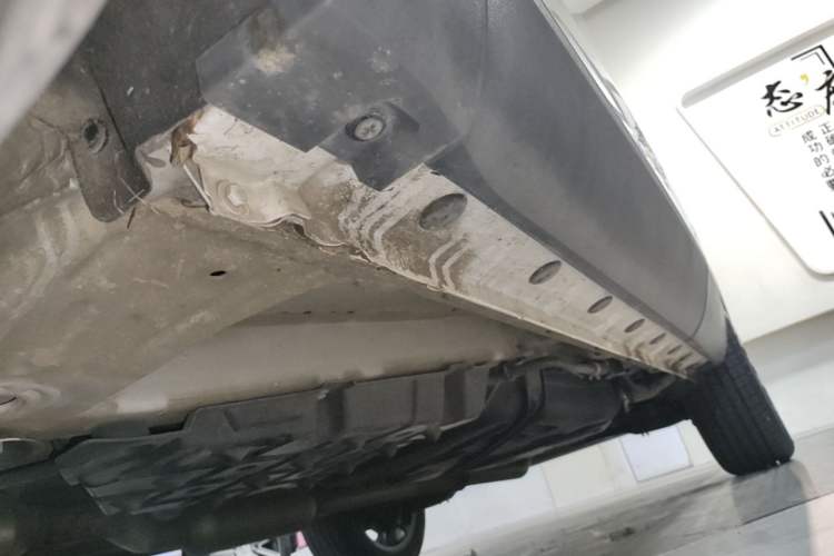 Used CHANGAN CS85 COUPE 2019 1.5T DCT Dynamic Version China VI Standard Left Side Sill