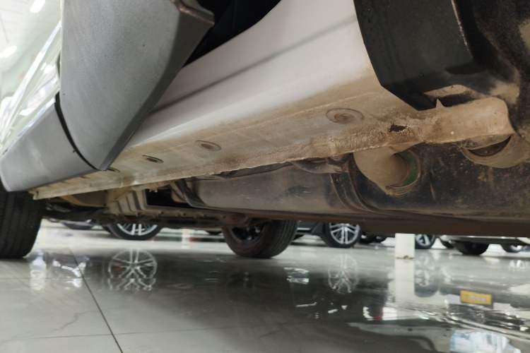 Used CHANGAN CS85 COUPE 2019 1.5T DCT Dynamic Version China VI Standard Left Side Sill