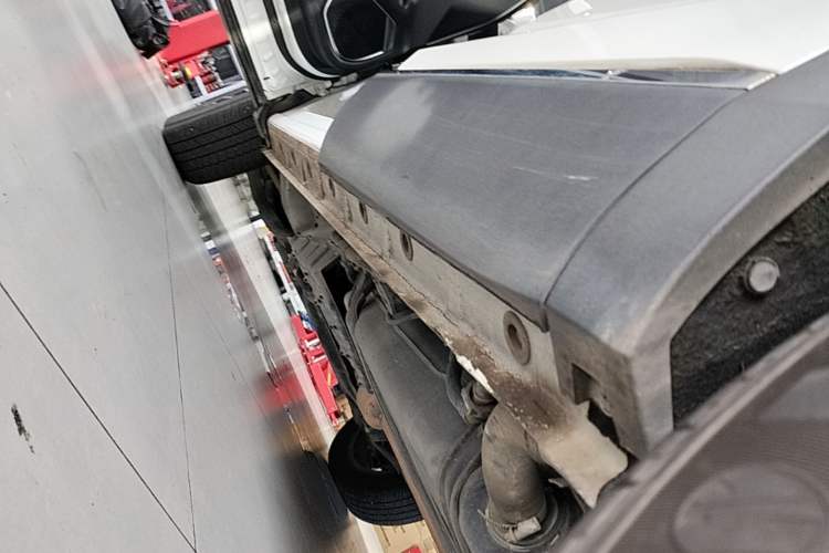 Used CHANGAN CS85 COUPE 2019 1.5T DCT Version China VI Standard Left Side Sill