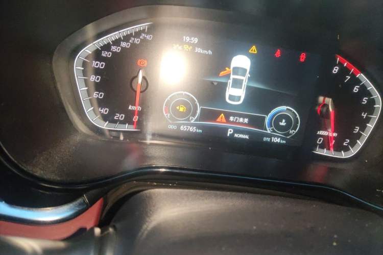 Used CHANGAN CS85 COUPE 2019 1.5T DCT Luxury Version China VI Standard Odometer Close Up