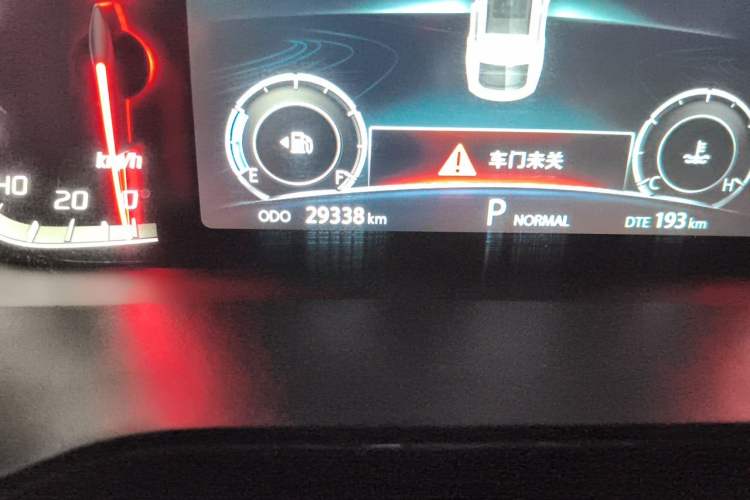 Used CHANGAN CS85 COUPE 2019 2.0T Automatic Version China V Standard Odometer Close Up