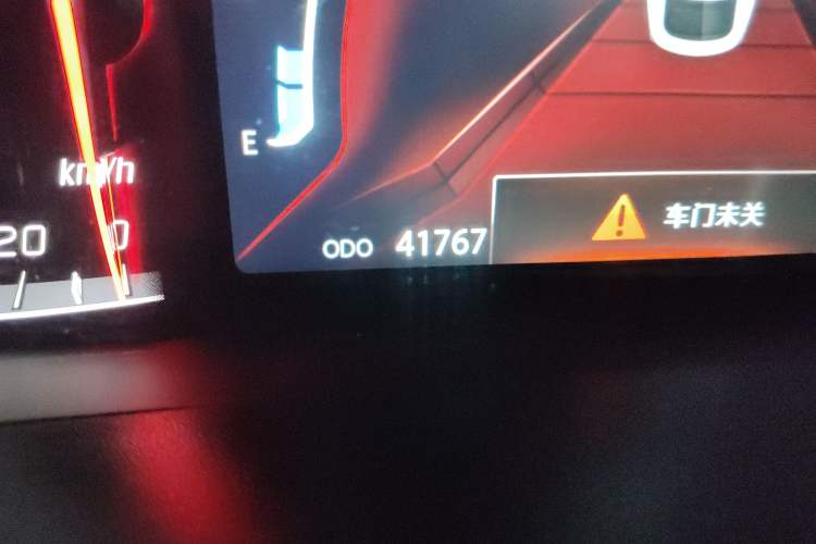 Used CHANGAN CS85 COUPE 2019 1.5T DCT Dynamic Version China VI Standard Odometer Close Up