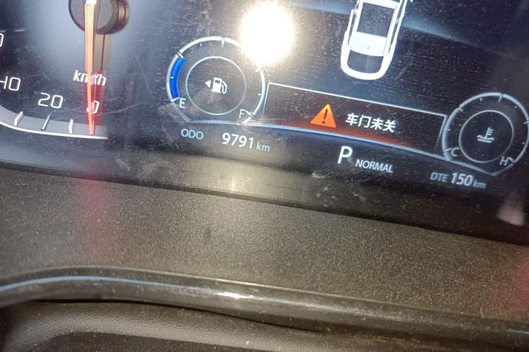 Used CHANGAN CS85 COUPE 2019 1.5T DCT Luxury Version China VI Standard Odometer Close Up
