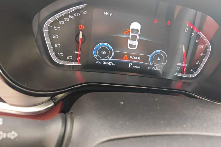 Used CHANGAN CS85 COUPE 2019 1.5T DCT Dynamic Version China VI Standard Odometer Close Up
