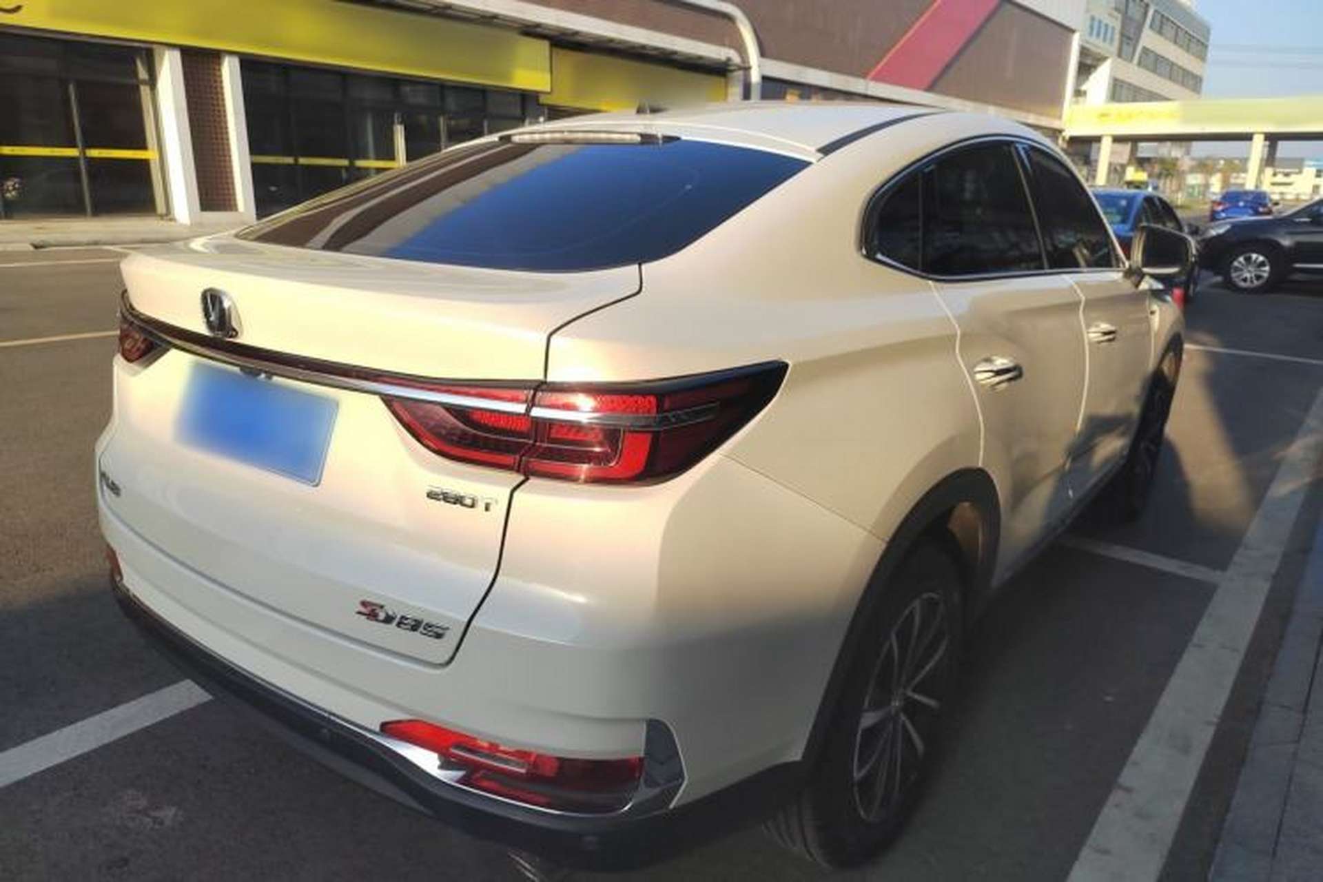 Used CHANGAN CS85 COUPE 2019 1.5T DCT Version China VI Standard Rear Right 45 Deg