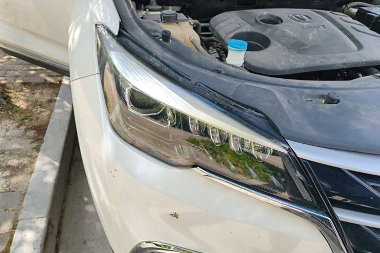 Used CHANGAN CS85 COUPE 2019 1.5T DCT Dynamic Version China VI Standard Right Front Headlight