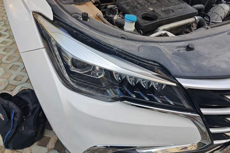 Used CHANGAN CS85 COUPE 2019 2.0T Automatic Luxury Edition China VI Standard Right Front Headlight