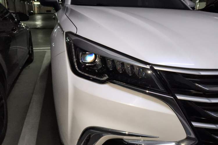 Used CHANGAN CS85 COUPE 2019 2.0T Automatic Version China V Standard Right Front Headlight
