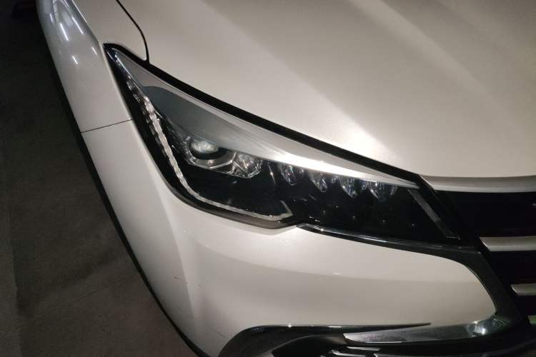 Used CHANGAN CS85 COUPE 2019 1.5T DCT Dynamic Version China VI Standard Right Front Headlight