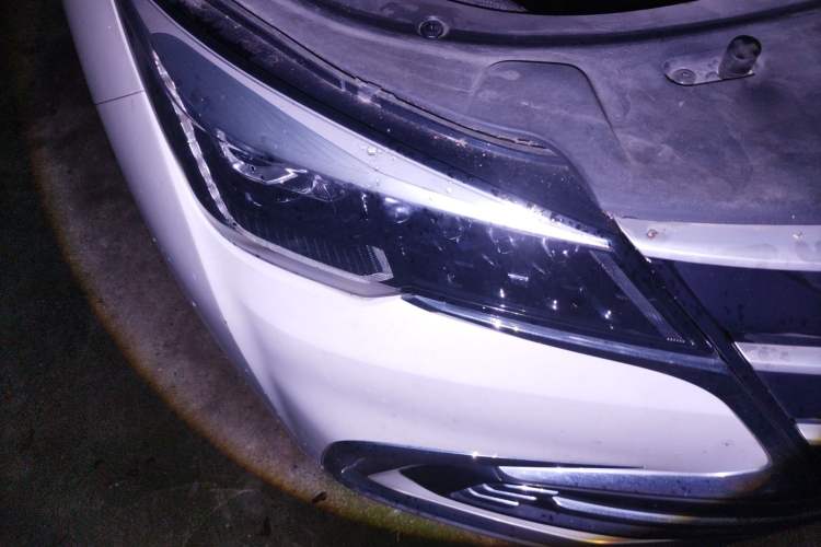 Used CHANGAN CS85 COUPE 2019 1.5T DCT Dynamic Version China VI Standard Right Front Headlight
