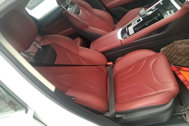 Used CHANGAN CS85 COUPE 2019 1.5T DCT Luxury Version China VI Standard Right Front Seat