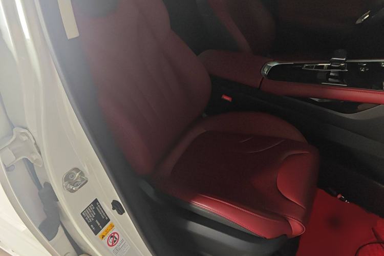 Used CHANGAN CS85 COUPE 2019 1.5T DCT Dynamic Version China VI Standard Right Front Seat