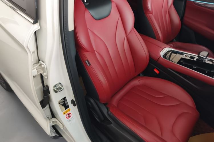Used CHANGAN CS85 COUPE 2019 1.5T DCT Version China VI Standard Right Front Seat