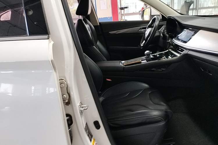 Used CHANGAN CS85 COUPE 2019 1.5T DCT Version China VI Standard Right Front Seat