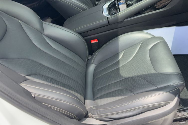 Used CHANGAN CS85 COUPE 2019 1.5T DCT Version China VI Standard Right Front Seat