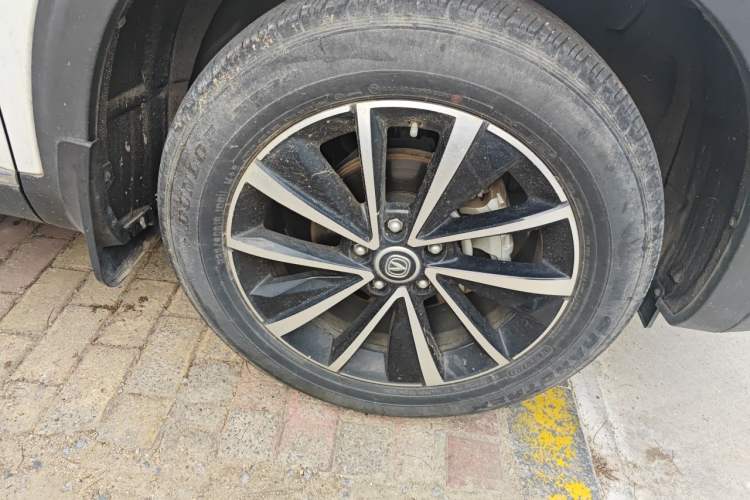 Used CHANGAN CS85 COUPE 2019 1.5T DCT Version China VI Standard Right Front Wheel Hub