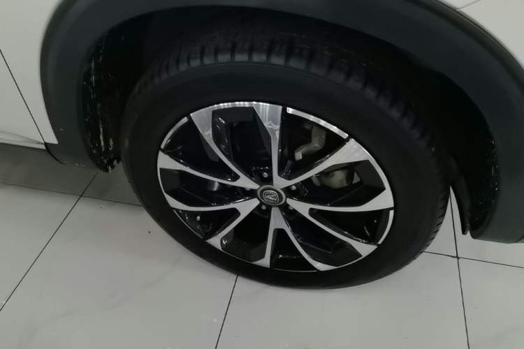 Used CHANGAN CS85 COUPE 2019 1.5T DCT Luxury Version China VI Standard Right Front Wheel Hub