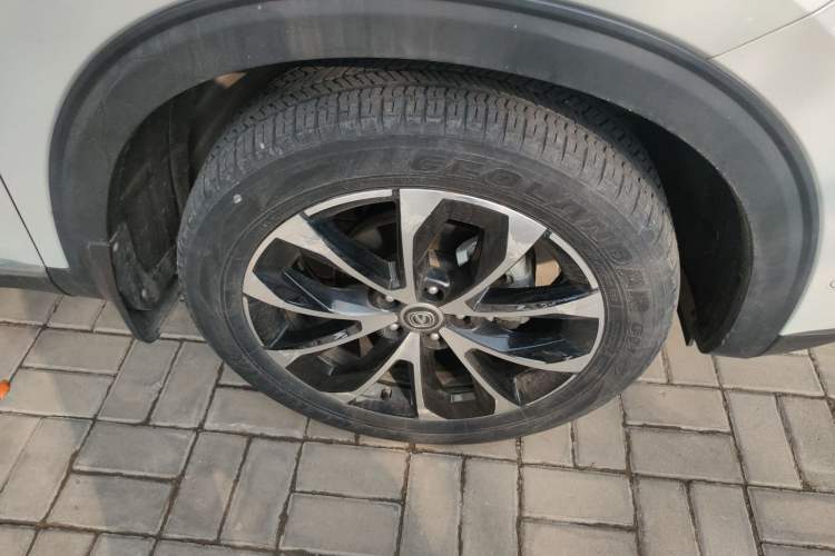 Used CHANGAN CS85 COUPE 2019 1.5T DCT Luxury Version China VI Standard Right Front Wheel Hub