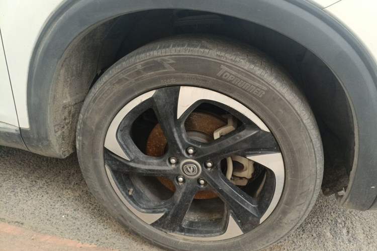 Used CHANGAN CS85 COUPE 2019 2.0T Automatic Version China V Standard Right Front Wheel Hub