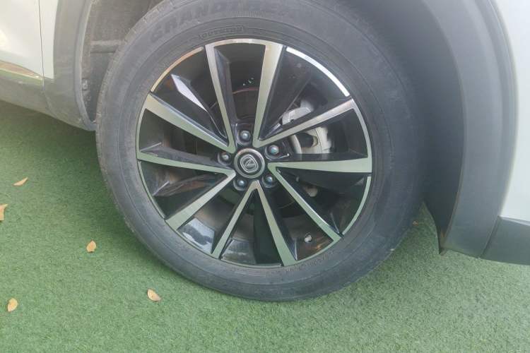 Used CHANGAN CS85 COUPE 2019 1.5T DCT Version China VI Standard Right Front Wheel Hub