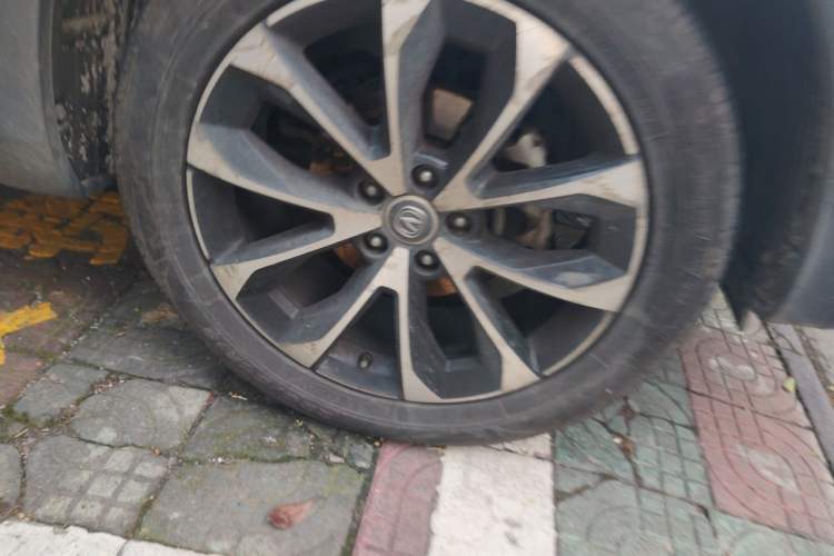 Used CHANGAN CS85 COUPE 2019 1.5T DCT Dynamic Version China VI Standard Right Front Wheel Hub