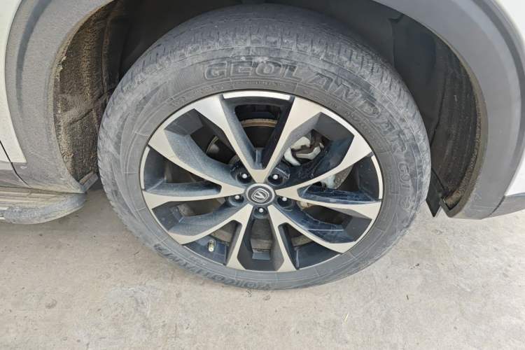 Used CHANGAN CS85 COUPE 2019 1.5T DCT Dynamic Version China VI Standard Right Front Wheel Hub