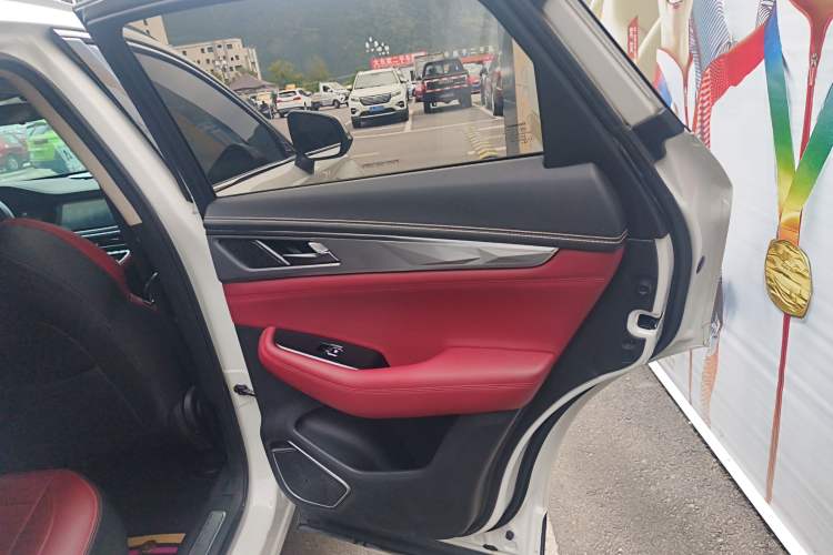 Used CHANGAN CS85 COUPE 2019 1.5T DCT Dynamic Version China VI Standard Right Rear Door Interior