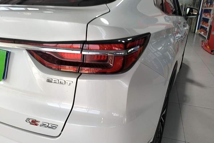 Used CHANGAN CS85 COUPE 2019 1.5T DCT Version China VI Standard Right Rear Taillight