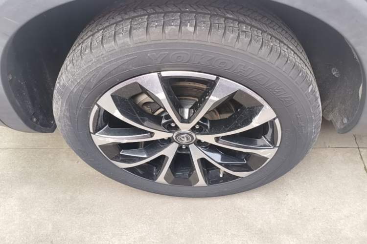 Used CHANGAN CS85 COUPE 2019 1.5T DCT Dynamic Version China VI Standard Right Rear Wheel Hub