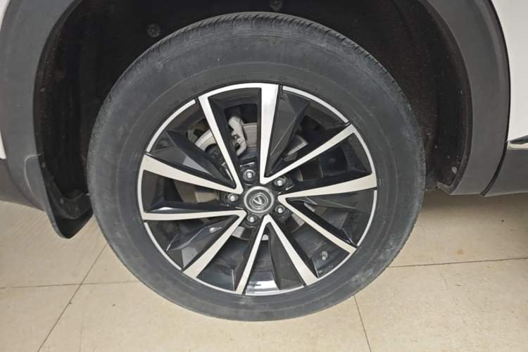 Used CHANGAN CS85 COUPE 2019 1.5T DCT Version China VI Standard Right Rear Wheel Hub