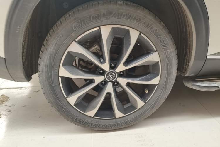 Used CHANGAN CS85 COUPE 2019 1.5T DCT Dynamic Version China VI Standard Right Rear Wheel Hub