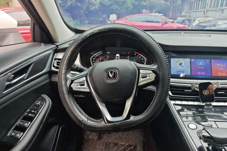 Used CHANGAN CS85 COUPE 2019 2.0T Automatic Version China VI Standard Steering Wheel