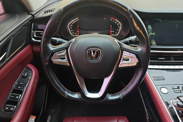 Used CHANGAN CS85 COUPE 2019 2.0T Automatic Luxury Edition China VI Standard Steering Wheel
