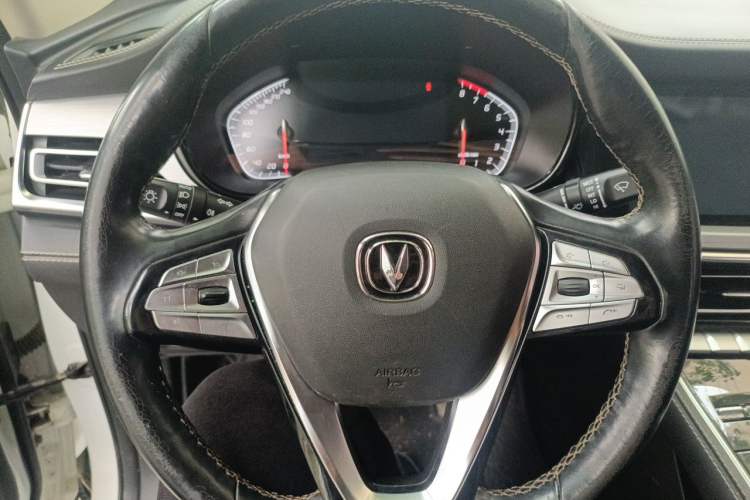 Used CHANGAN CS85 COUPE 2019 2.0T Automatic Version China V Standard Steering Wheel