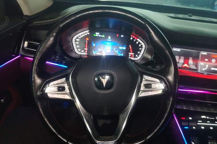 Used CHANGAN CS85 COUPE 2019 2.0T Automatic Luxury Edition China VI Standard Steering Wheel