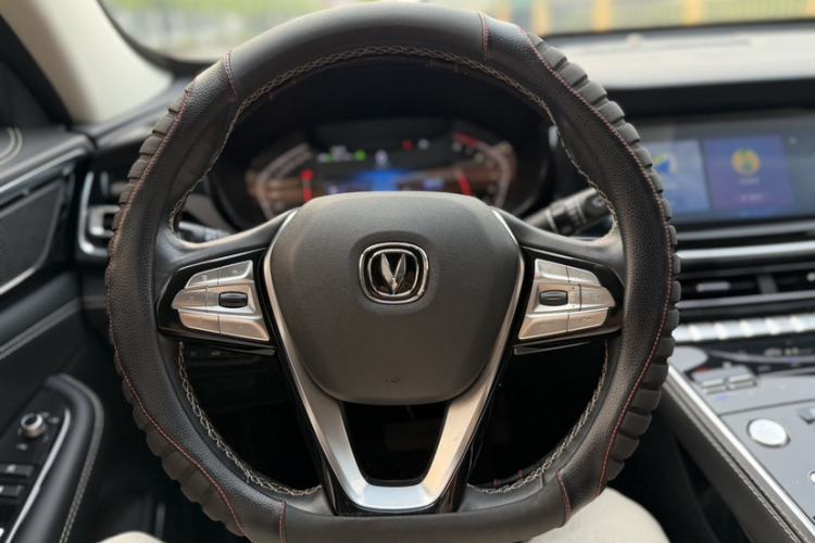 Used CHANGAN CS85 COUPE 2019 2.0T Automatic Luxury Edition China VI Standard Steering Wheel