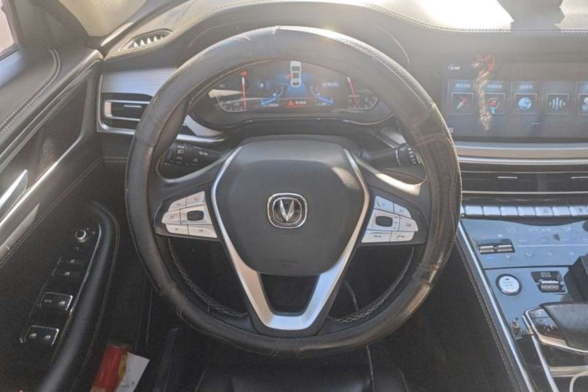 Used CHANGAN CS85 COUPE 2019 2.0T Automatic Version China V Standard Steering Wheel