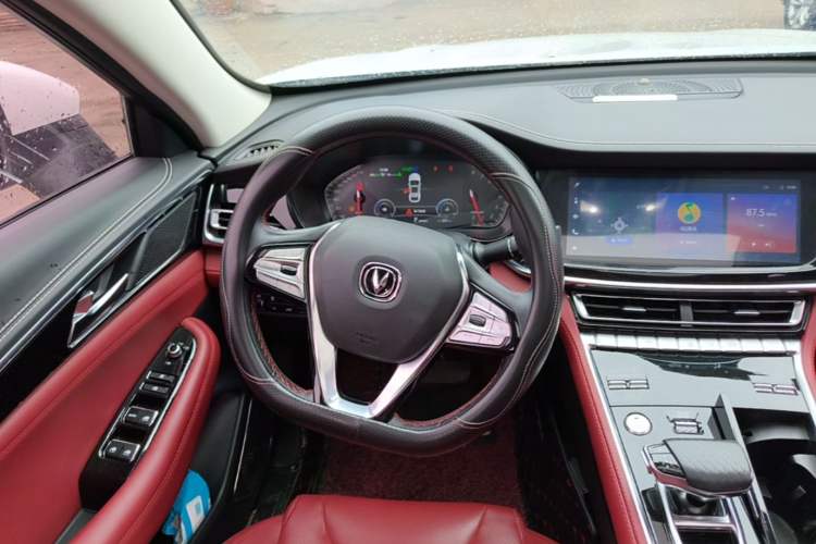 Used CHANGAN CS85 COUPE 2019 1.5T DCT Luxury Version China VI Standard Steering Wheel