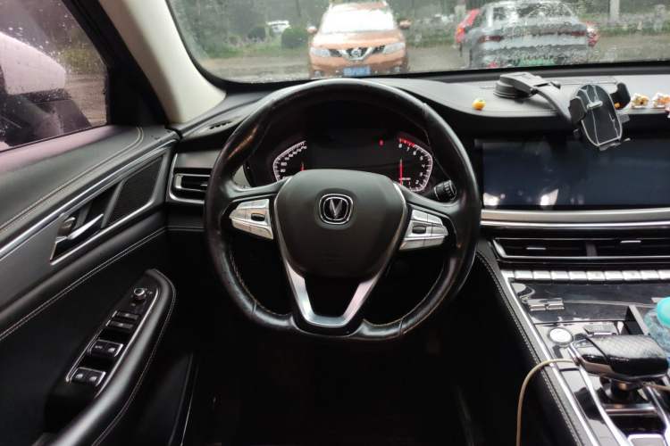 Used CHANGAN CS85 COUPE 2019 2.0T Automatic Version China V Standard Steering Wheel
