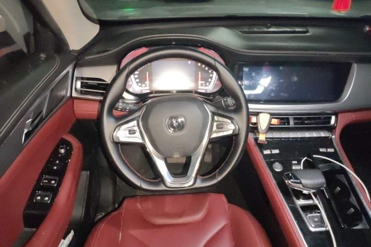 Used CHANGAN CS85 COUPE 2019 1.5T DCT Dynamic Version China VI Standard Steering Wheel