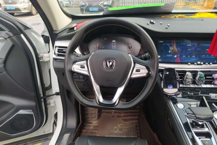 Used CHANGAN CS85 COUPE 2019 1.5T DCT Dynamic Version China VI Standard Steering Wheel