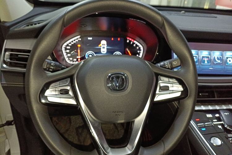 Used CHANGAN CS85 COUPE 2019 1.5T DCT Version China VI Standard Steering Wheel