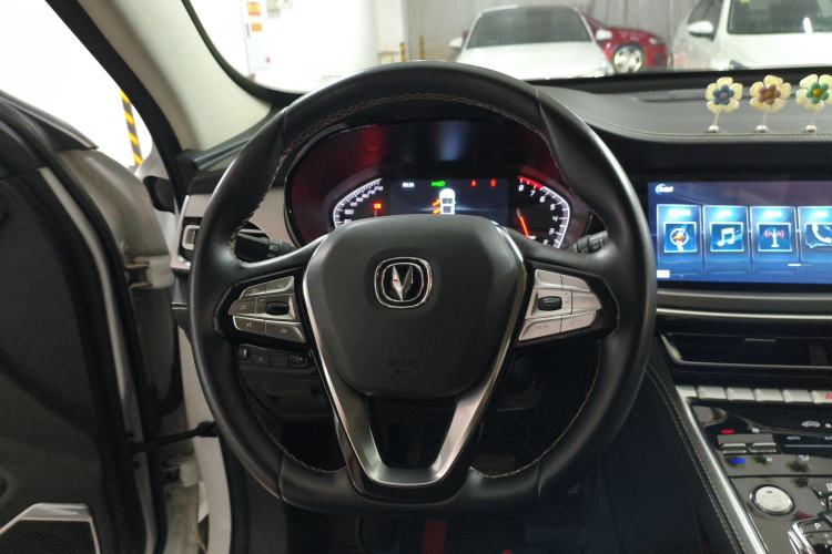 Used CHANGAN CS85 COUPE 2019 1.5T DCT Dynamic Version China VI Standard Steering Wheel