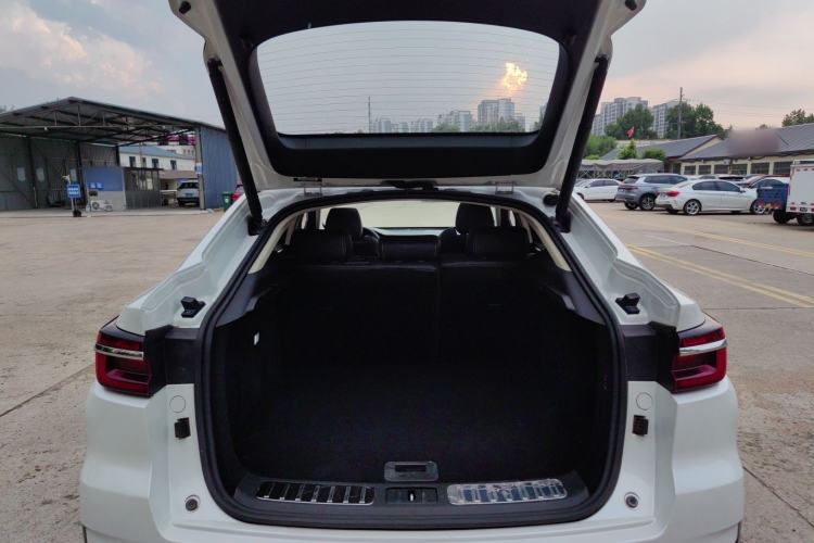 Used CHANGAN CS85 COUPE 2019 2.0T Automatic Luxury Edition China VI Standard Trunk