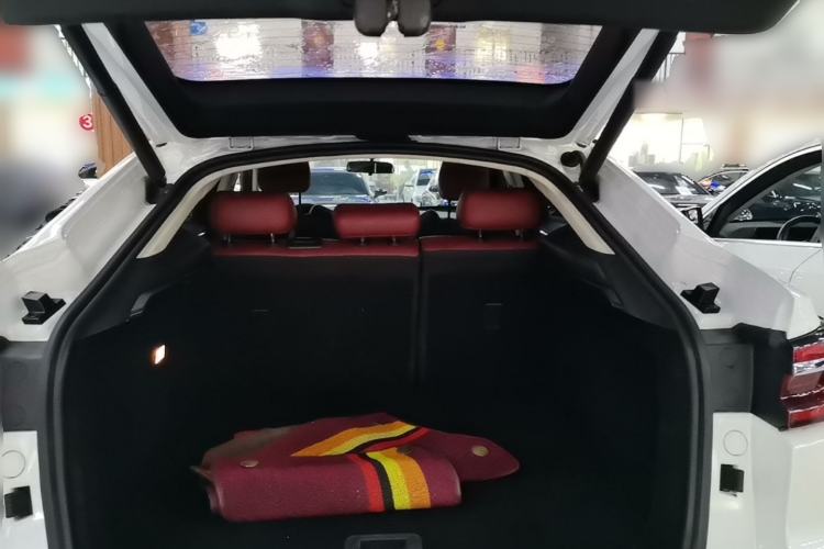 Used CHANGAN CS85 COUPE 2019 1.5T DCT Luxury Version China VI Standard Trunk
