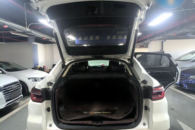 Used CHANGAN CS85 COUPE 2019 2.0T Automatic Smart Version China VI Standard Trunk