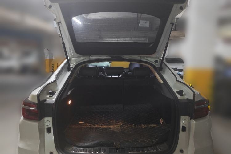 Used CHANGAN CS85 COUPE 2019 1.5T DCT Dynamic Version China VI Standard Trunk